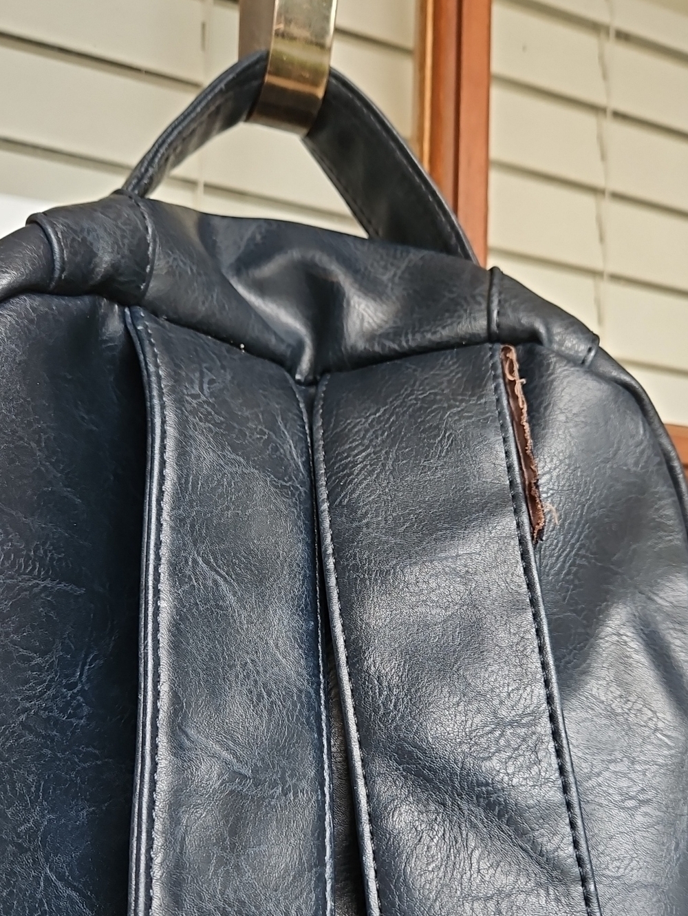 Kenneth Cole Reaction Back To School Dark Blue Unisex Charging Port Backpack - Picture 4 of 8